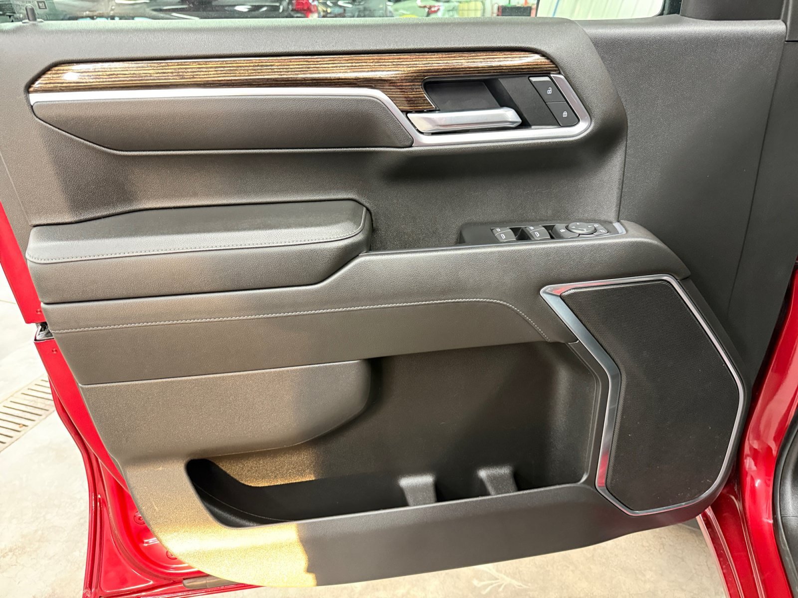 Used 2022 GMC Sierra 1500 Elevation AWD/4WD image 24