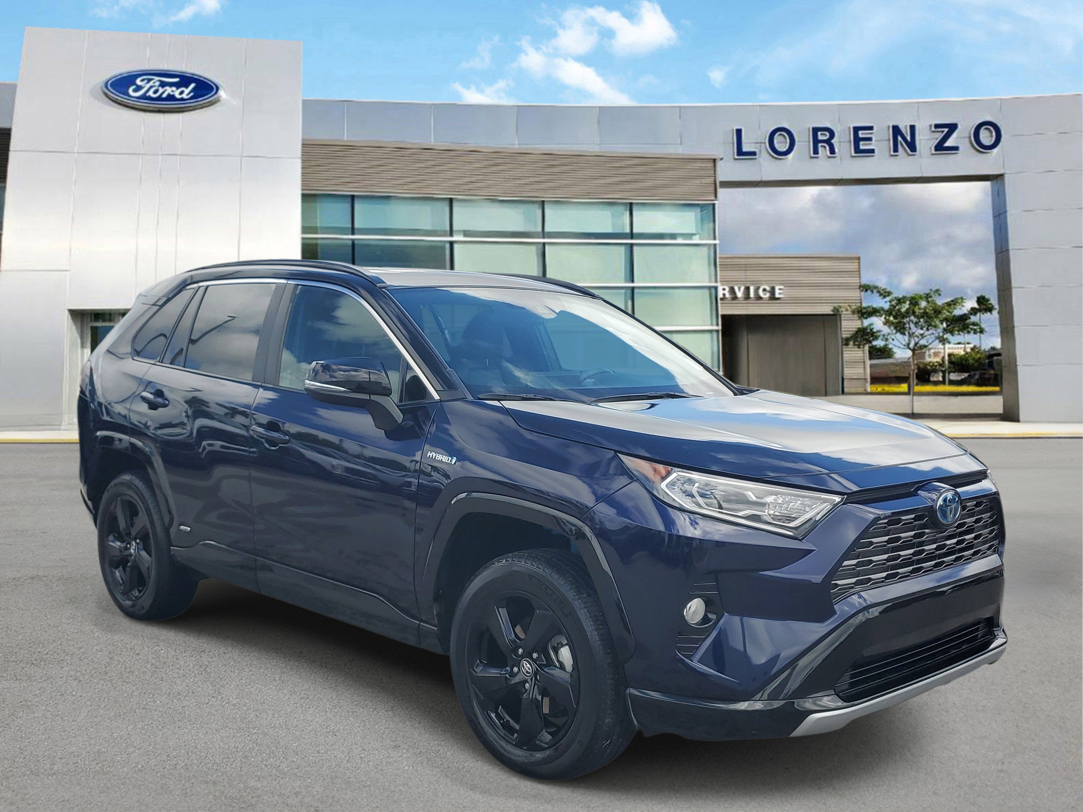 Used 2020 Toyota RAV4 XSE w/ XSE Grade Weather Package AWD/4WD image 3