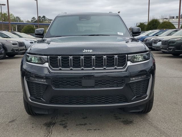 New 2026 Jeep Grand Cherokee Limited RWD image 2