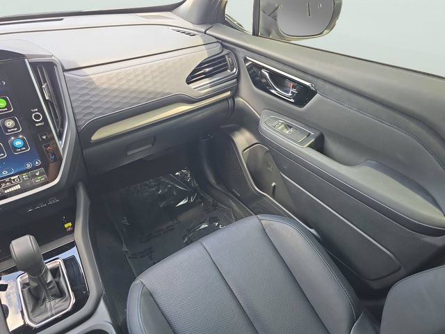 Used 2025 Subaru Forester Limited AWD/4WD image 11