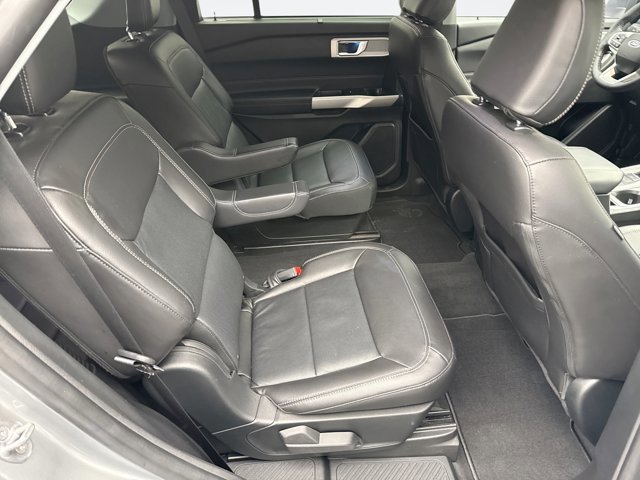 Used 2022 Ford Explorer Limited w/ Equipment Group 301A image 21