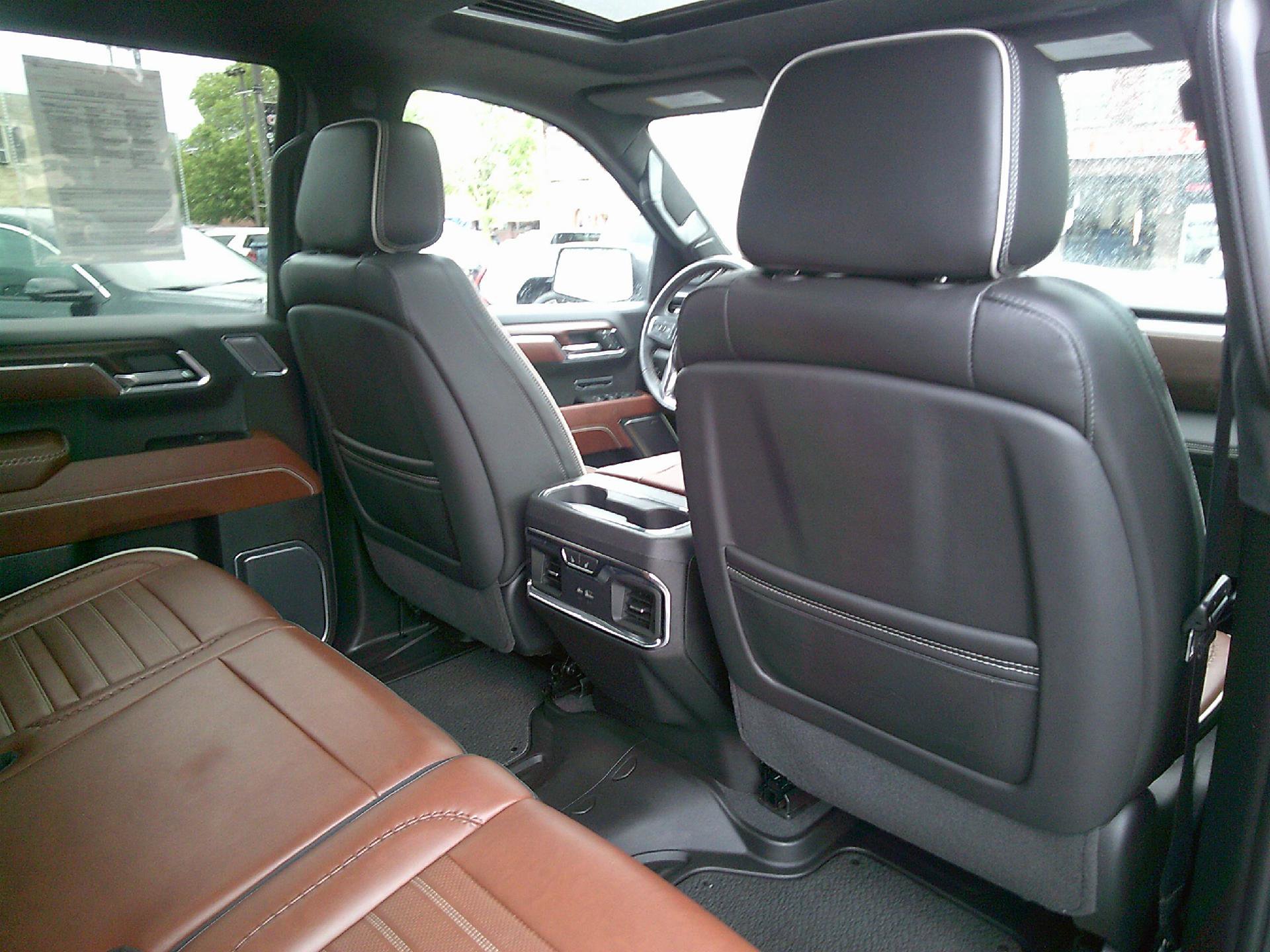 Used 2023 GMC Sierra 1500 Denali Ultimate image 10