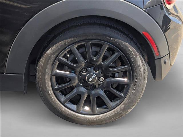 Used 2021 MINI Cooper 2-Door Hardtop w/ 6.5" Touchscreen Package FWD image 19