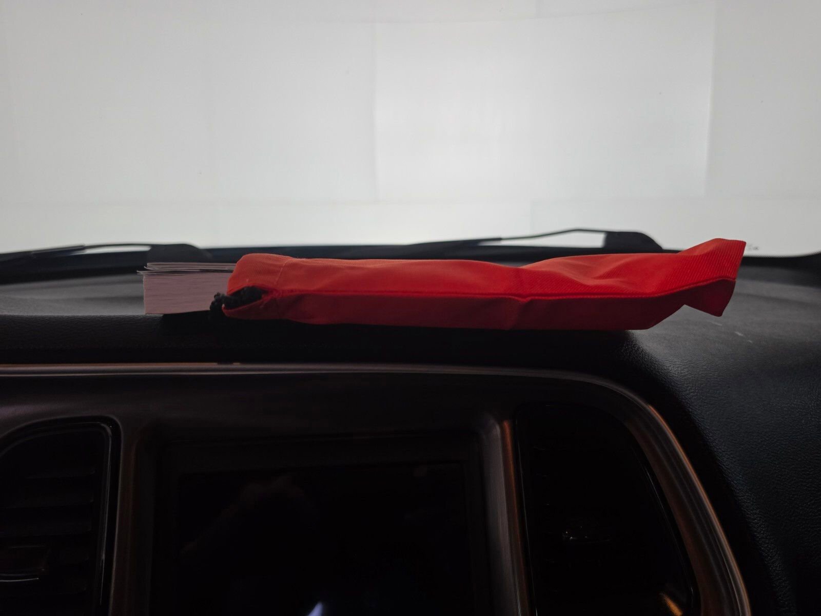 Used 2022 Dodge Challenger R/T w/ Driver Convenience Group image 33