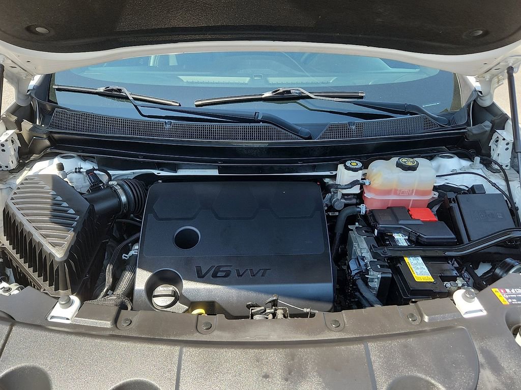 Used 2022 Chevrolet Traverse RS w/ LPO, Cargo Package FWD image 23