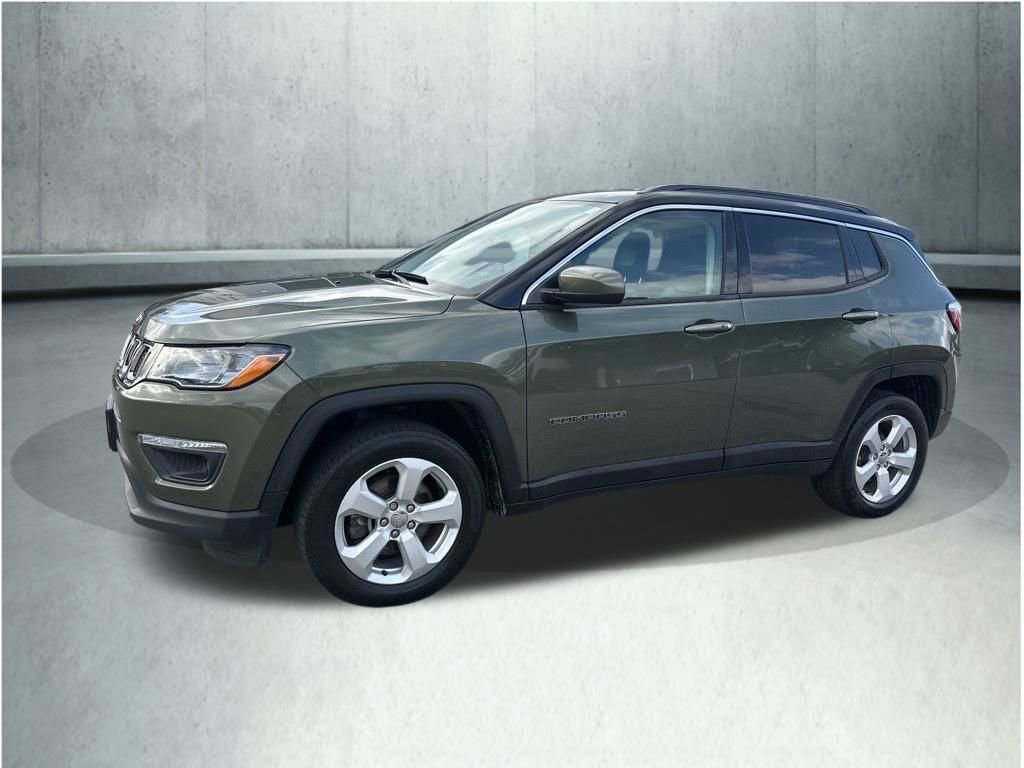 Used 2019 Jeep Compass Latitude w/ Cold Weather Group image 1