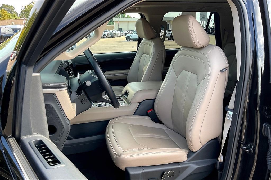 Used 2024 Ford Expedition Max Limited image 25