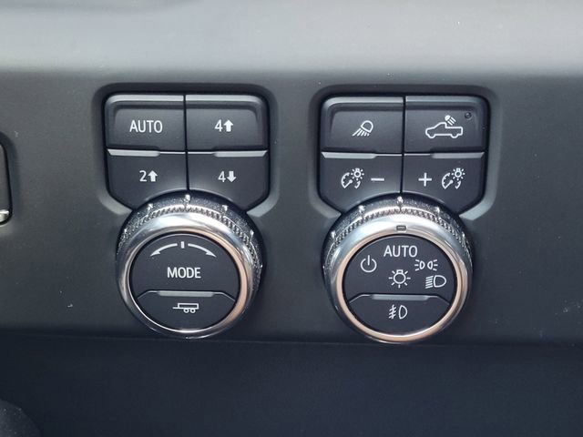 Used 2024 GMC Sierra 1500 AT4 w/ Technology Package image 18