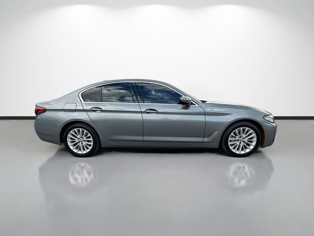 Used 2023 BMW 530i w/ Premium Package image 2