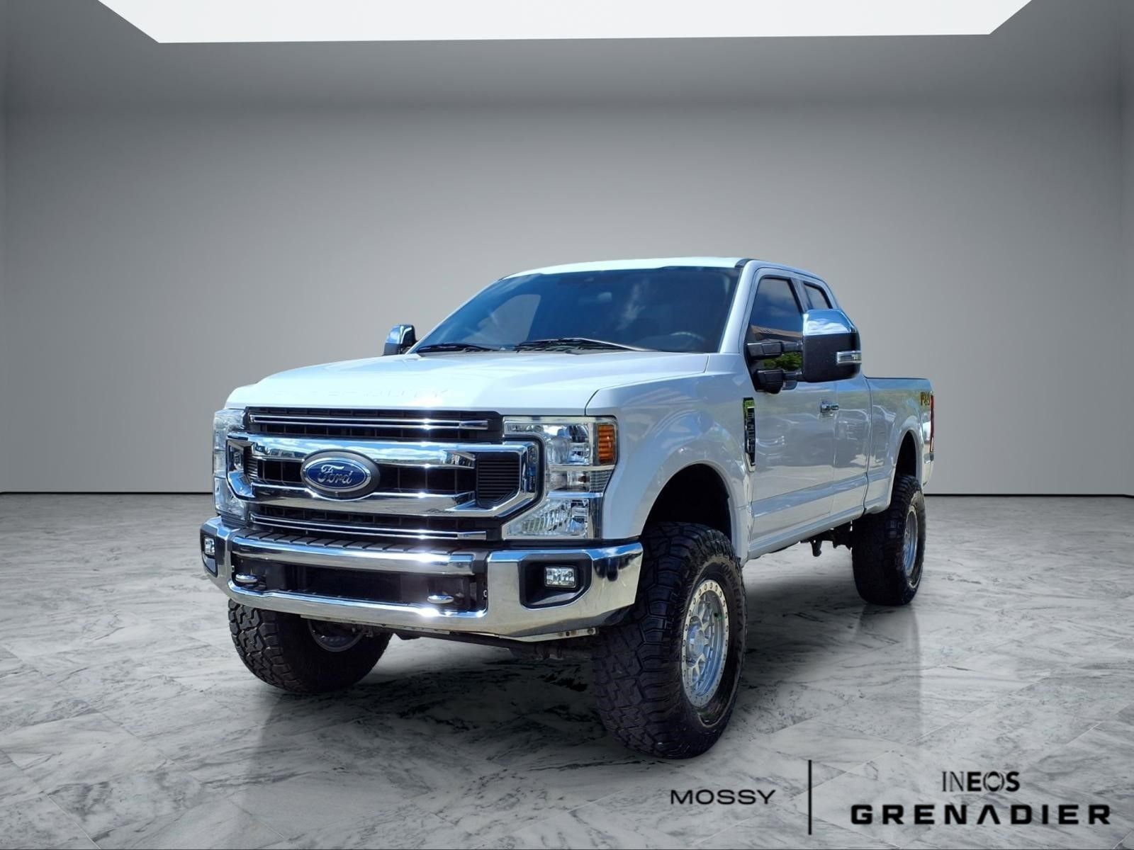 Used 2020 Ford F250 XLT w/ XLT Premium Package image 4