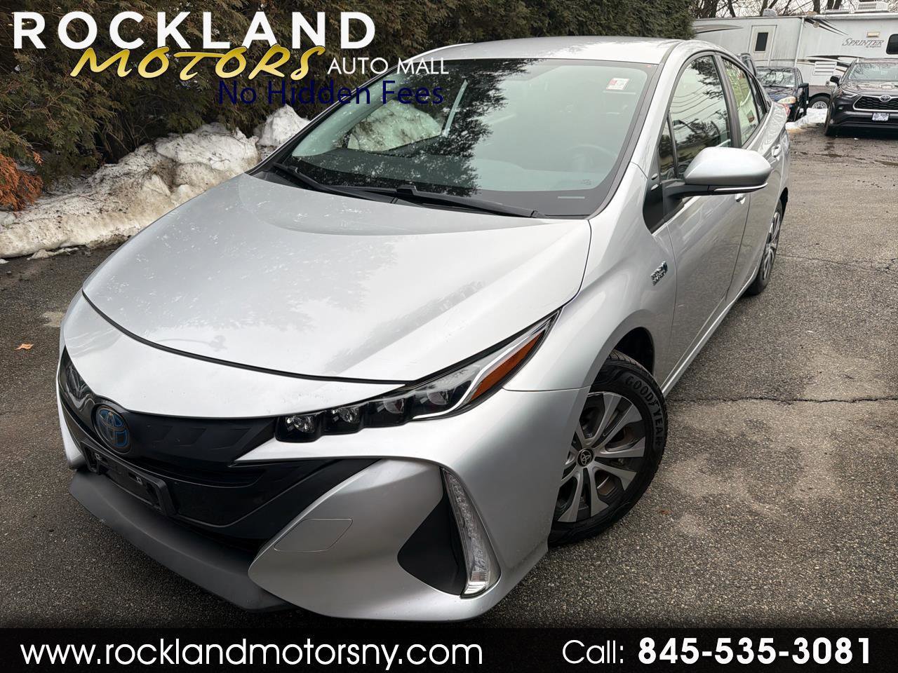 Used 2021 Toyota Prius Prime LE w/ Carpet Mat Package (TMS) FWD image 1