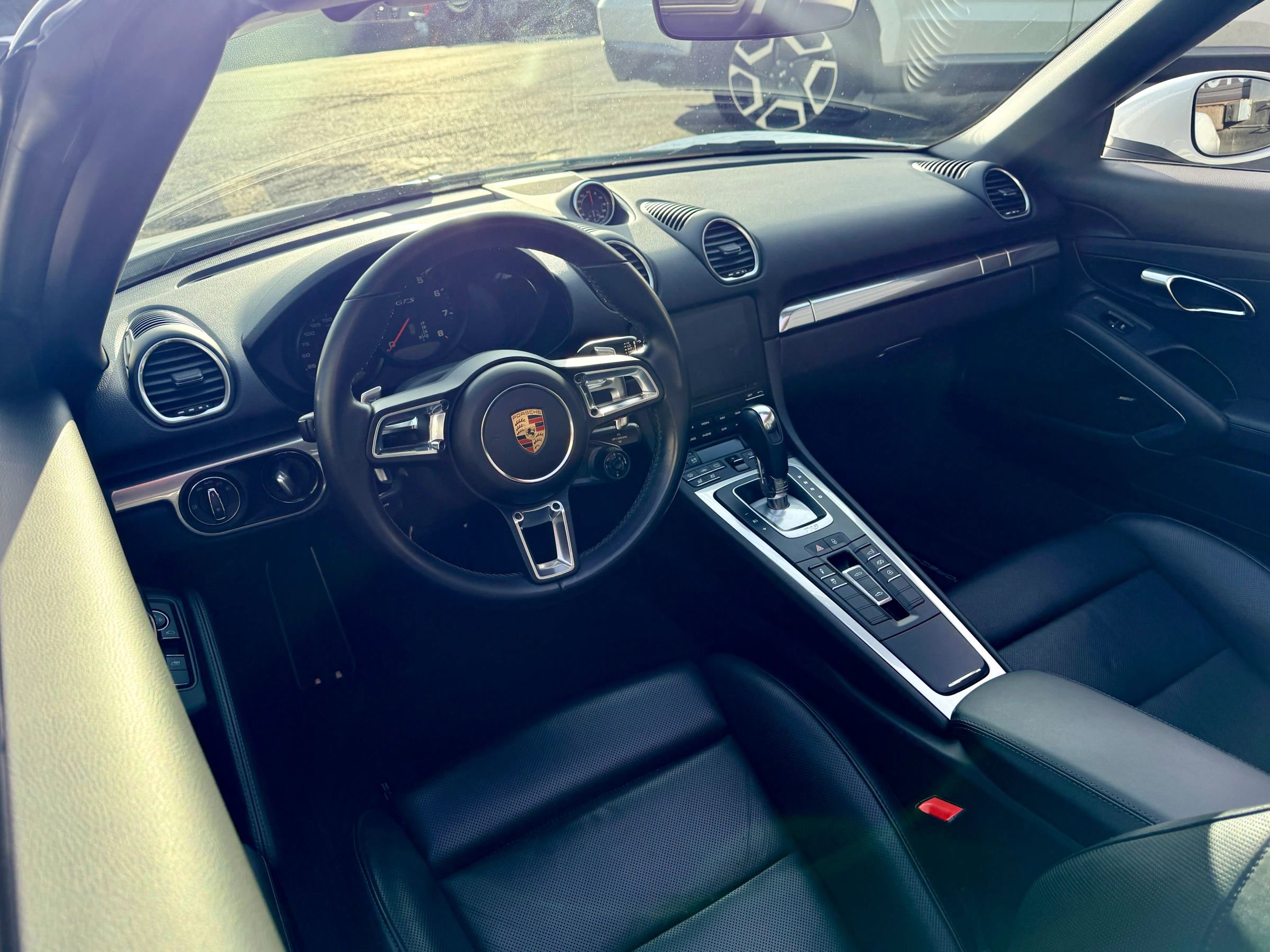 Used 2018 Porsche 718 Boxster GTS image 30