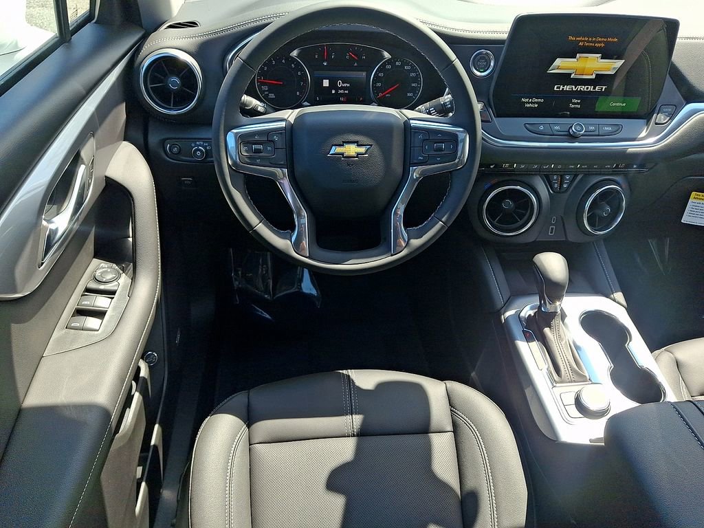 New 2026 Chevrolet Blazer LT w/ Sound & Technology Package AWD/4WD image 7
