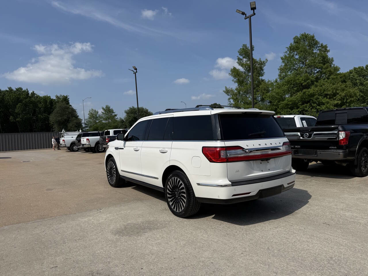 Used 2020 Lincoln Navigator Black Label w/ Cargo Convenience Package AWD/4WD image 4