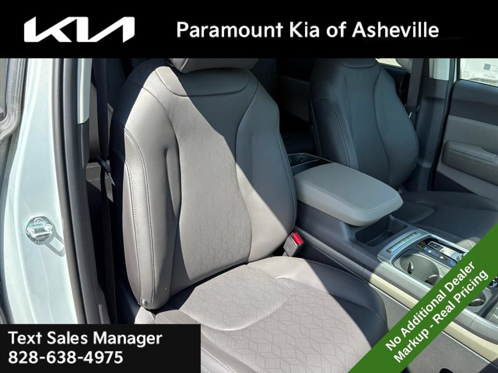 New 2026 Kia Carnival EX FWD image 20