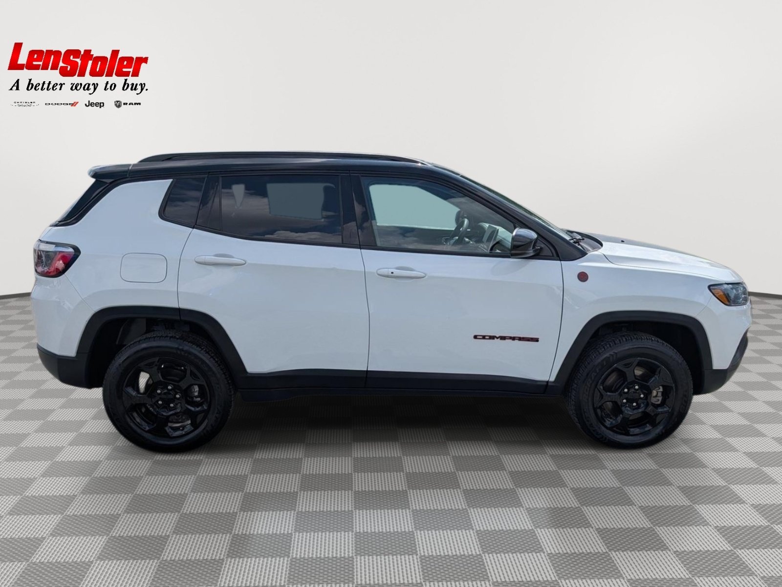 Used 2023 Jeep Compass Trailhawk AWD/4WD image 6