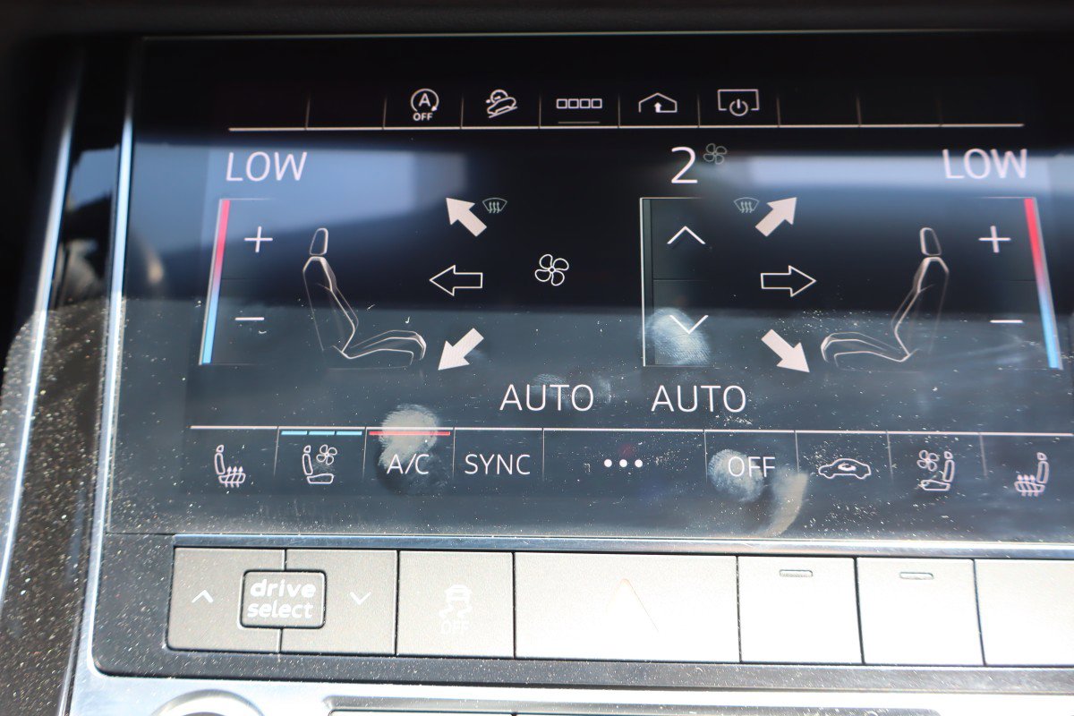 Used 2021 Audi Q8 Premium Plus w/ Premium Plus Package AWD/4WD image 14