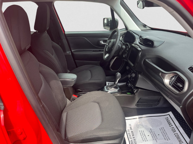 Used 2023 Jeep Renegade Latitude AWD/4WD image 15