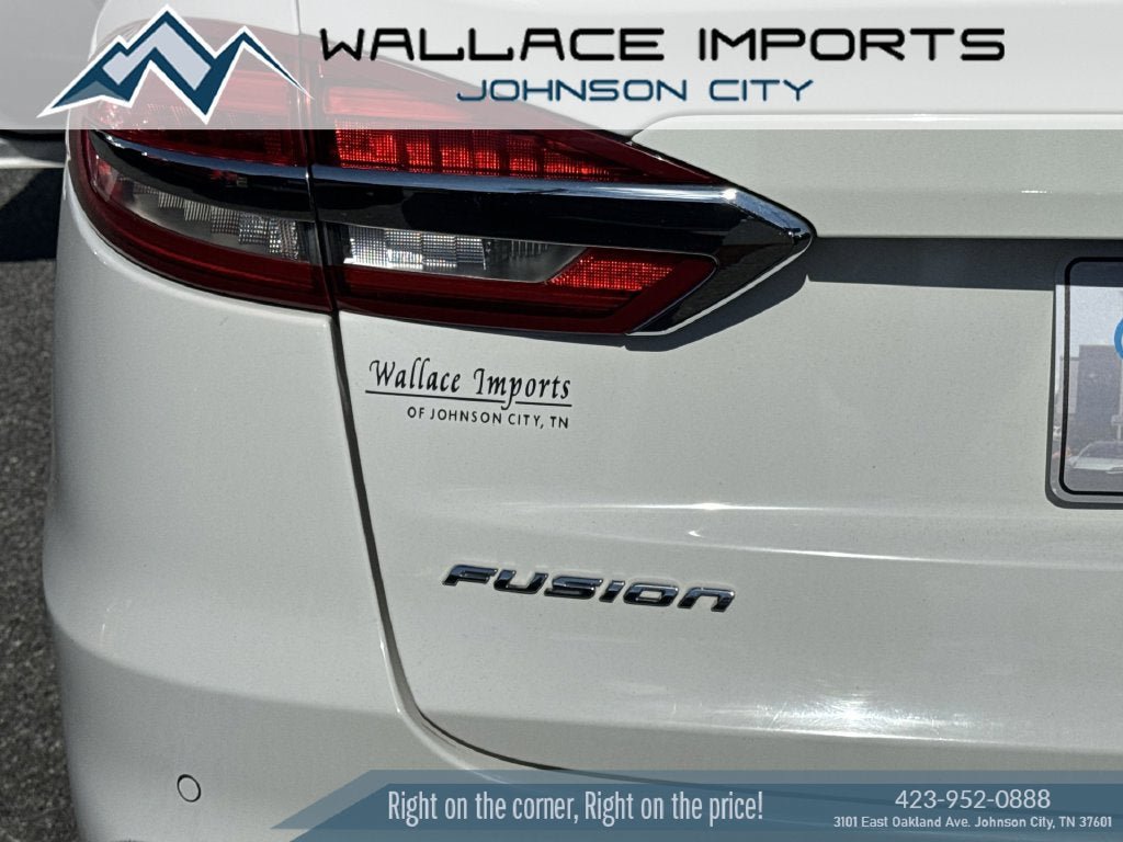 Used 2020 Ford Fusion Titanium AWD/4WD image 12