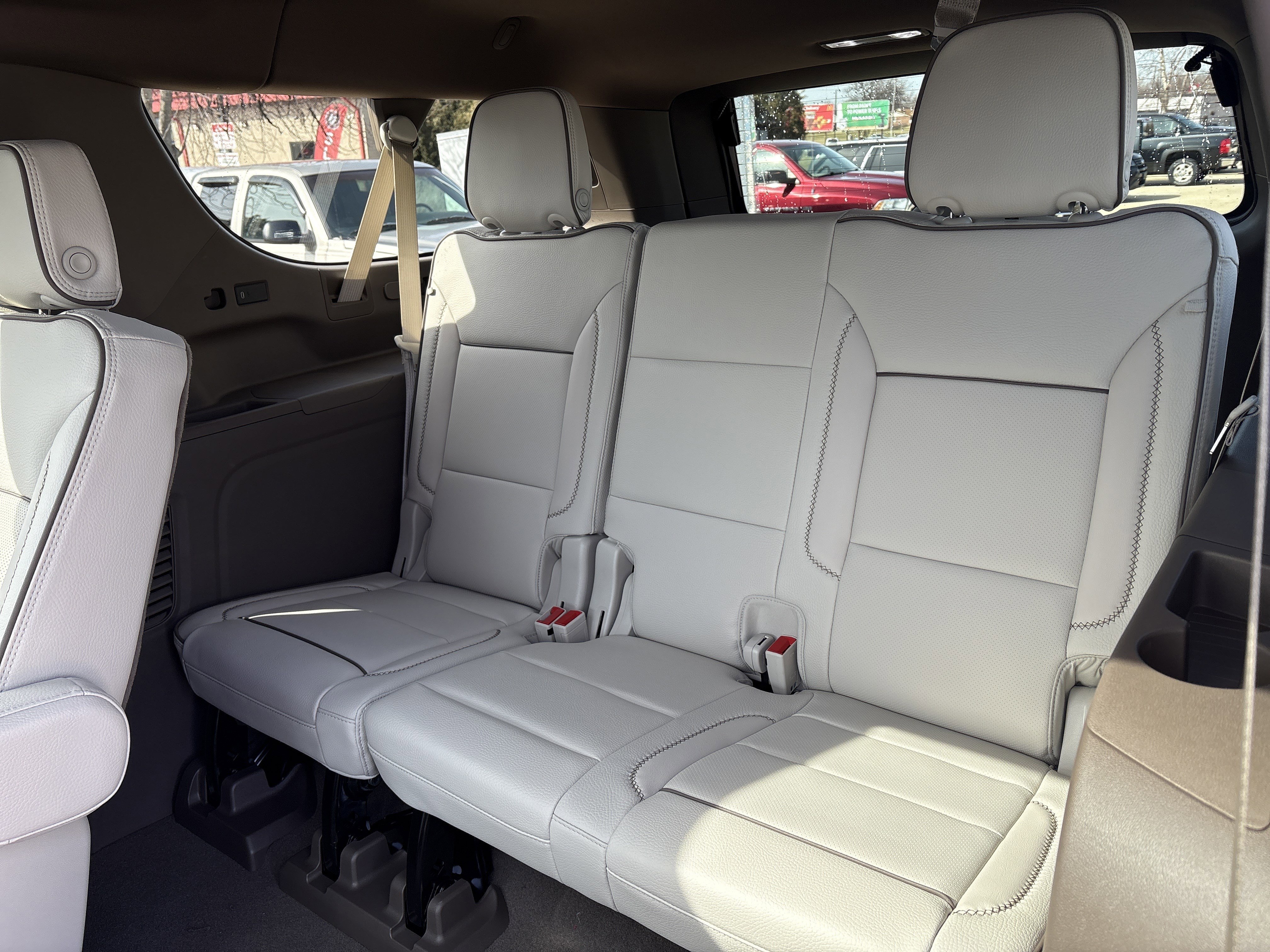 New 2026 GMC Yukon XL Denali w/ Denali Reserve Package image 15