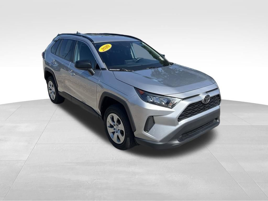 Used 2020 Toyota RAV4 LE FWD image 8