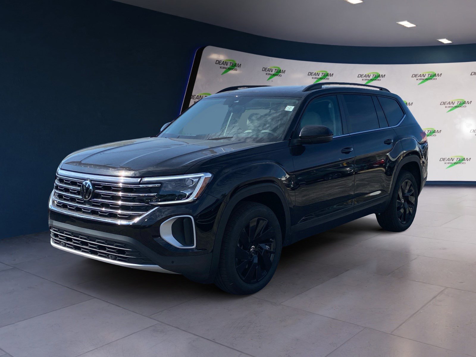 New 2026 Volkswagen Atlas SE image 2