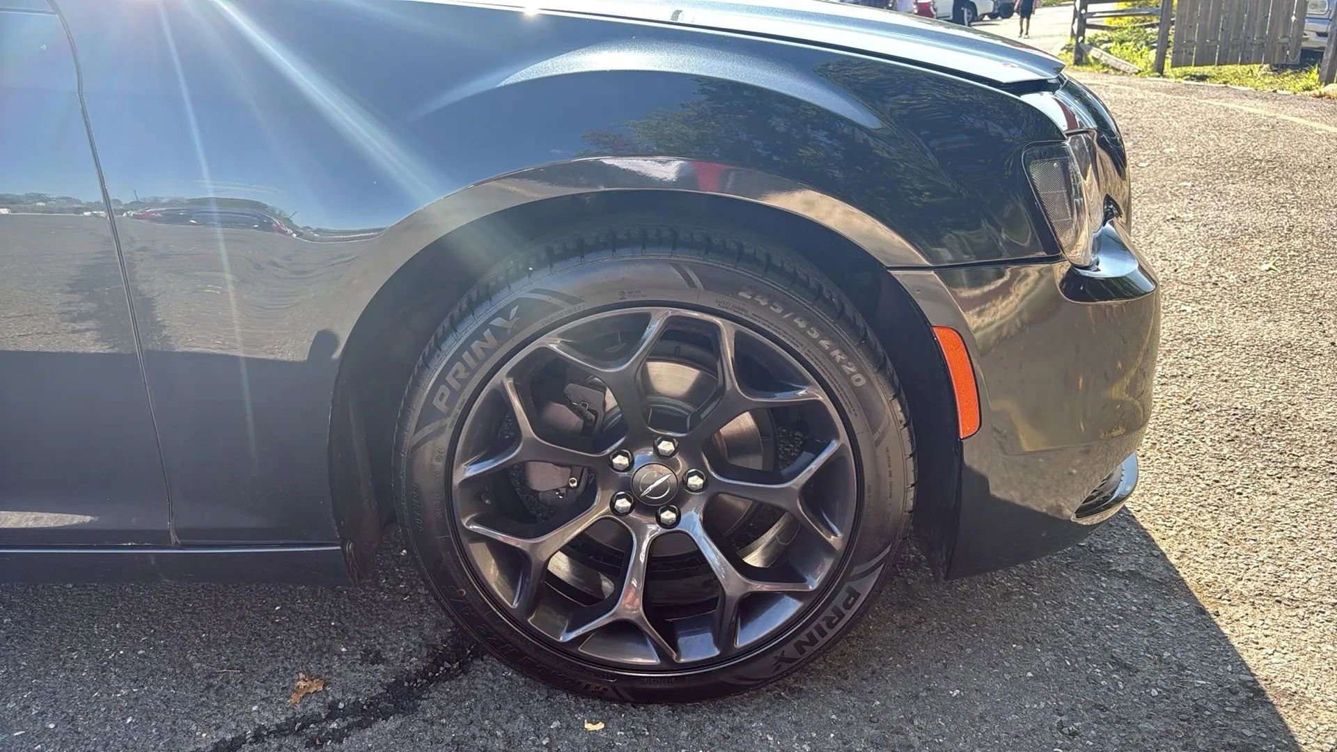Used 2019 Chrysler 300 Touring w/ Sport Appearance Package image 36