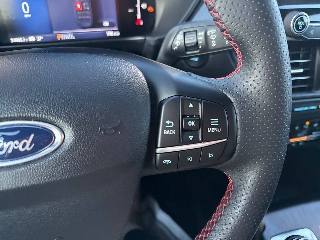 Used 2025 Ford Escape ST-Line w/ Equipment Group 301A image 33