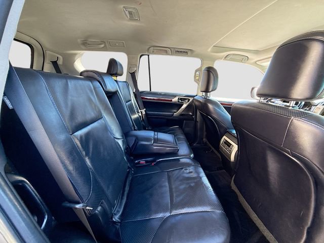 Used 2010 Lexus GX 460 image 29