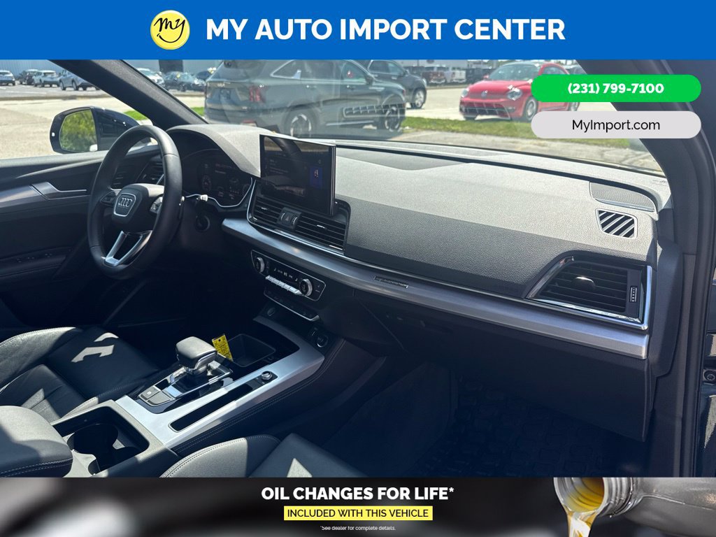 Used 2023 Audi Q5 2.0T Premium Plus w/ Premium Plus Package AWD/4WD image 32