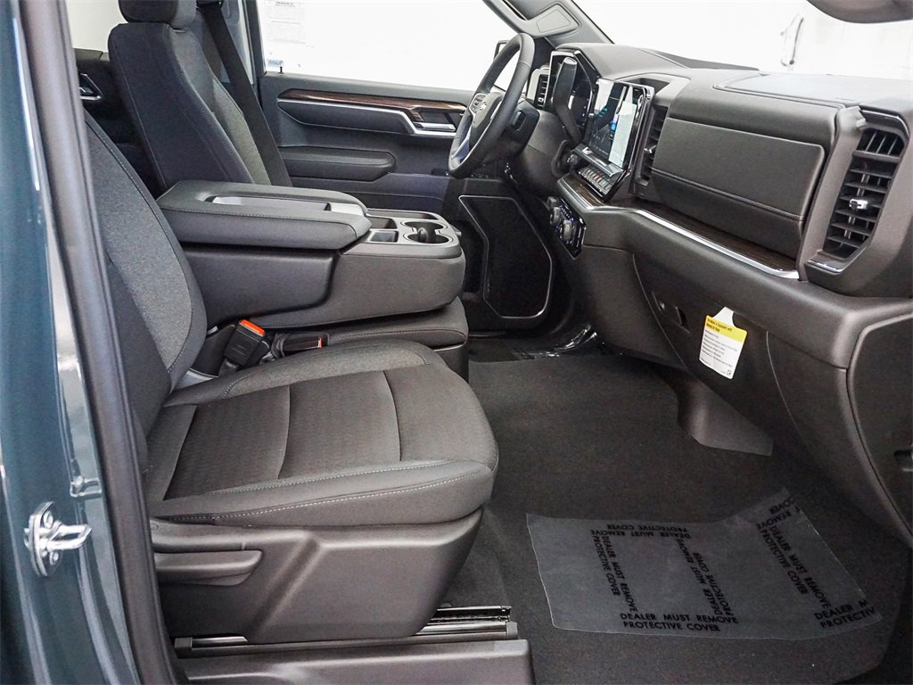 New 2025 Chevrolet Silverado 1500 LT image 14