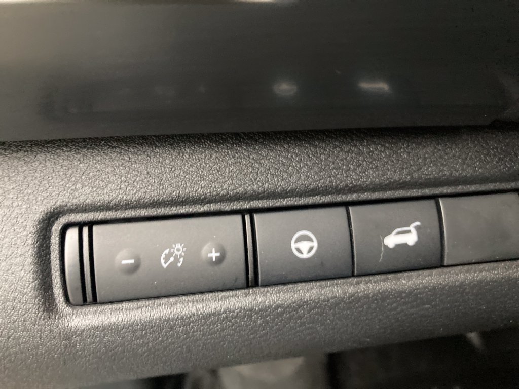 Used 2022 Nissan Pathfinder SL w/ SL Premium Package AWD/4WD image 41