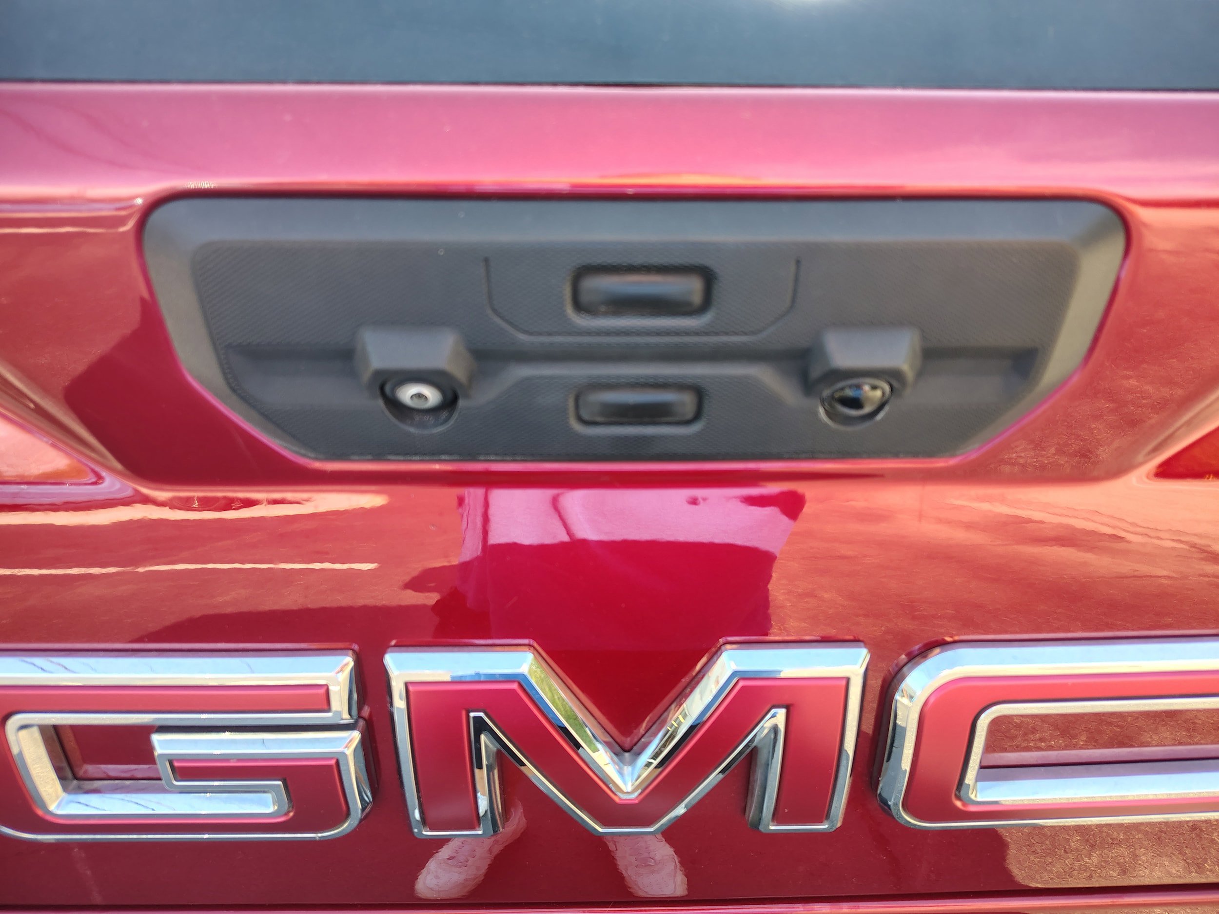 Used 2022 GMC Sierra 1500 SLT w/ SLT Convenience Package AWD/4WD image 10