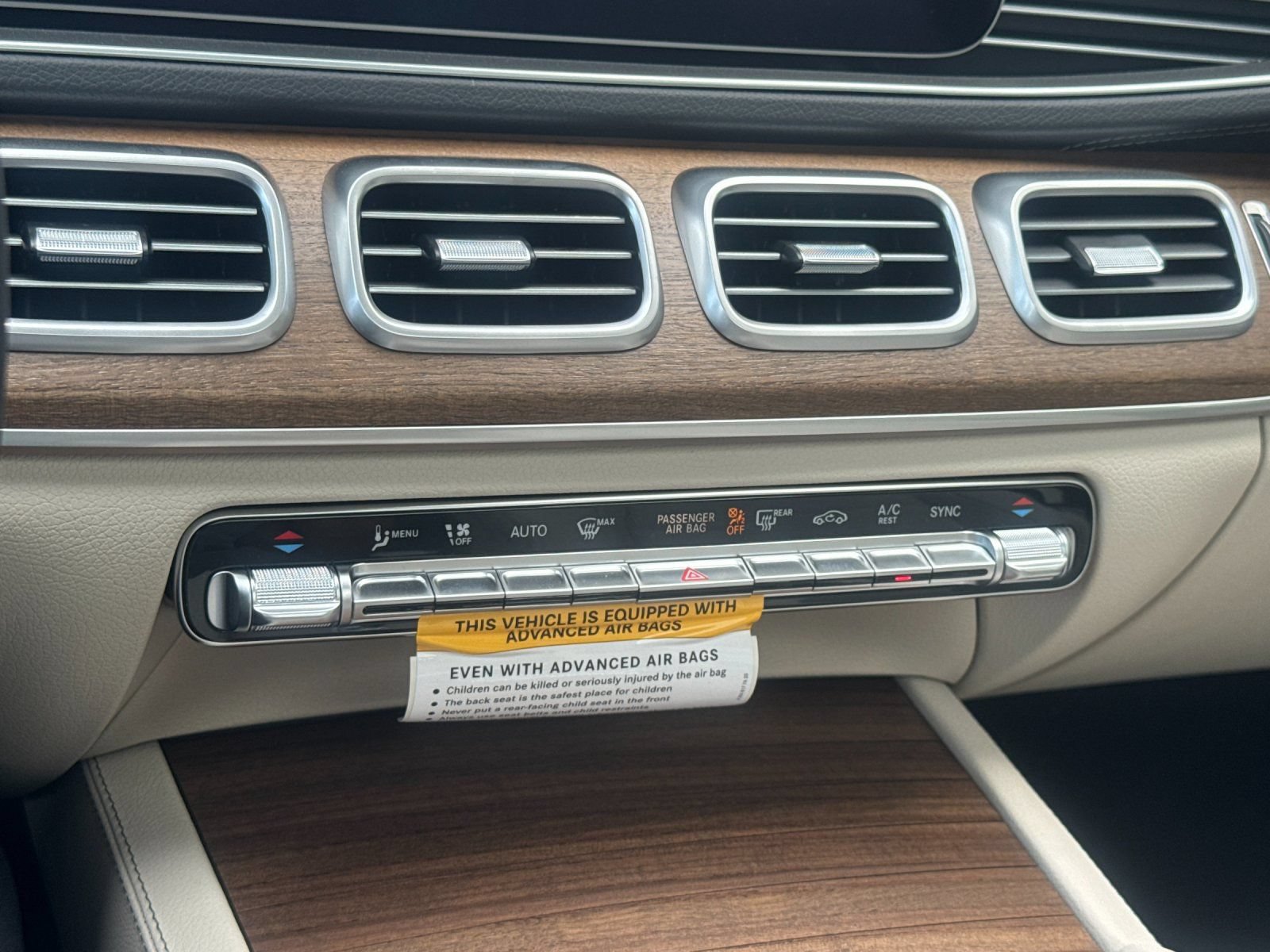 New 2026 Mercedes-Benz GLE 450 4MATIC Coupe image 20