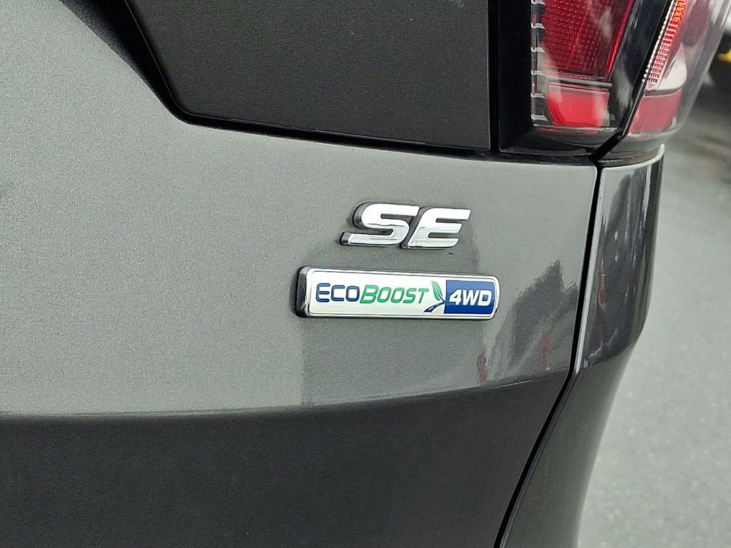 Certified 2018 Ford Escape SE image 28