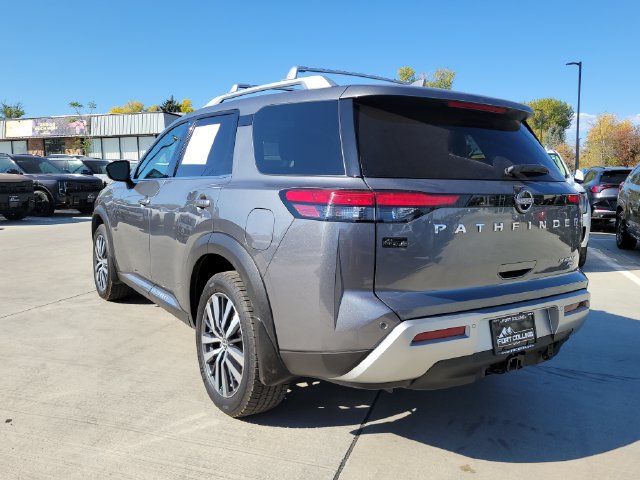 Used 2022 Nissan Pathfinder Platinum w/ Cargo Package AWD/4WD image 3
