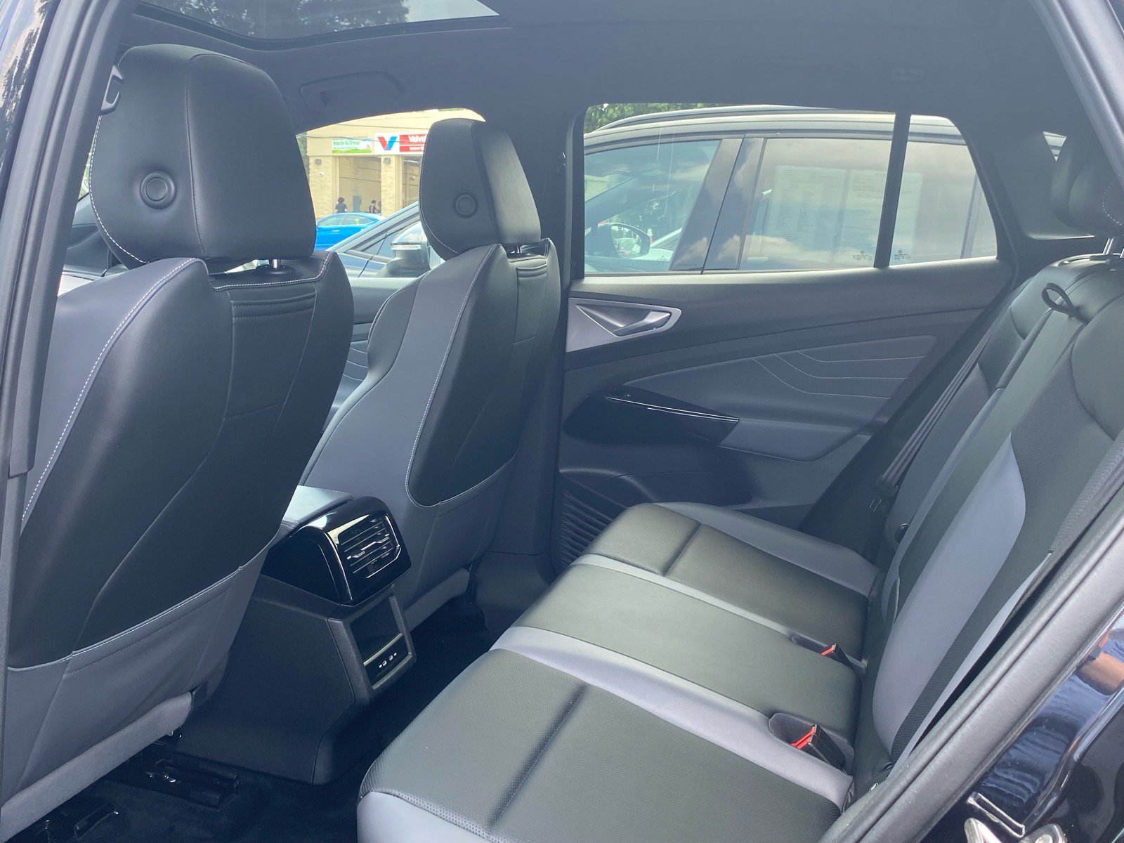 Certified 2023 Volkswagen ID.4 Pro S AWD/4WD image 19