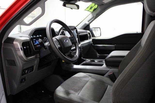 Used 2022 Ford F150 XLT image 3