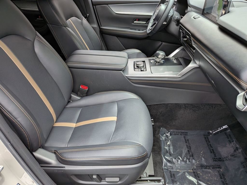 Used 2025 MAZDA CX-90 3.3 Turbo w/ Premium Plus Pkg image 30