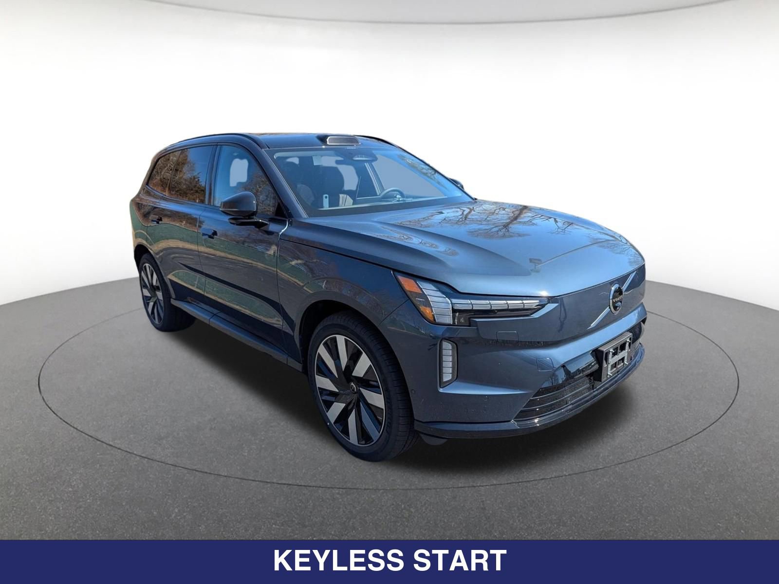 New 2025 Volvo EX90 Ultra AWD/4WD image 2