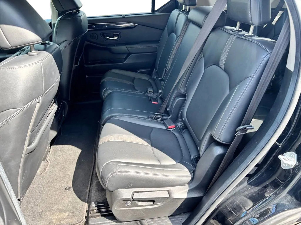 Used 2025 Honda Pilot EX-L image 24