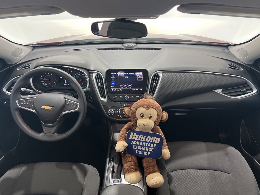 Used 2023 Chevrolet Malibu RS image 17