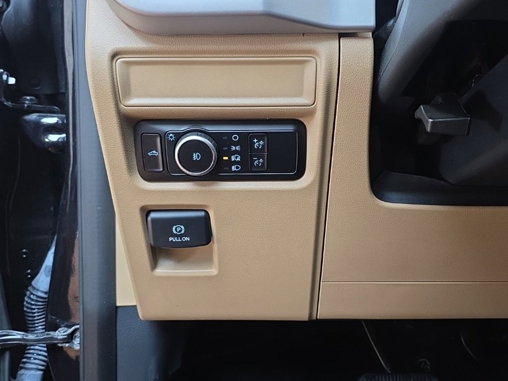 Used 2023 Ford F150 XLT image 16