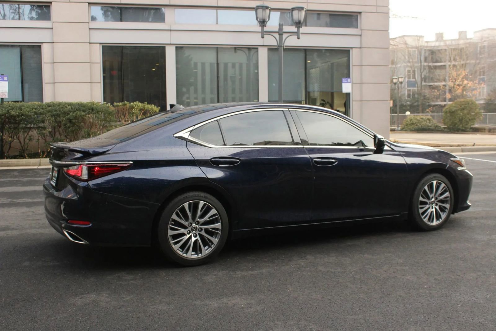 Used 2021 Lexus ES 350 w/ Premium Package image 7