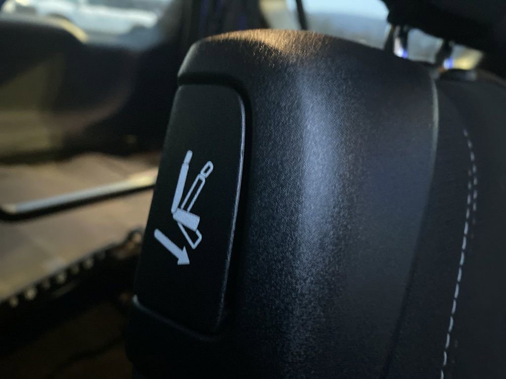 Certified 2020 Chrysler Pacifica Touring w/ S Appearance Package image 13