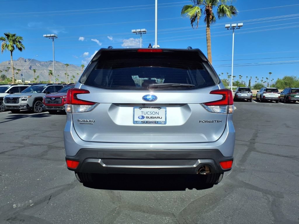 Certified 2024 Subaru Forester Premium AWD/4WD image 11
