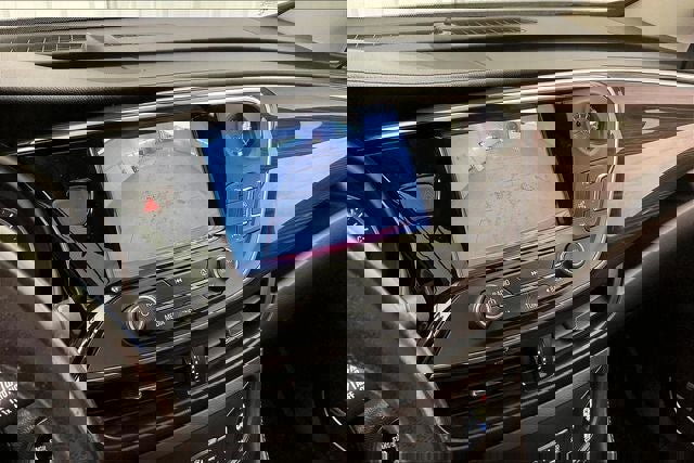 Used 2020 Buick Envision Premium image 28