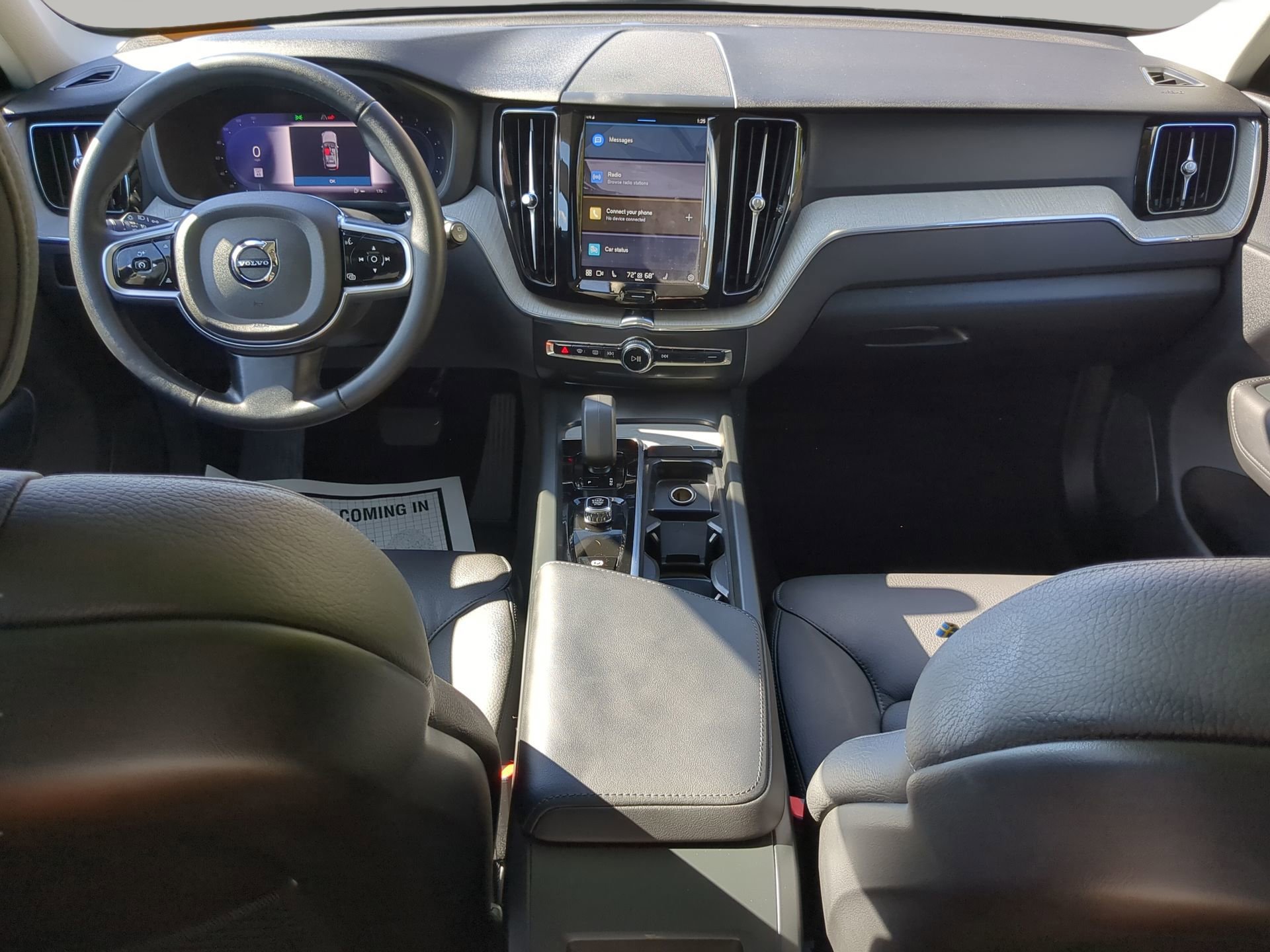 Used 2025 Volvo XC60 B5 Plus image 42