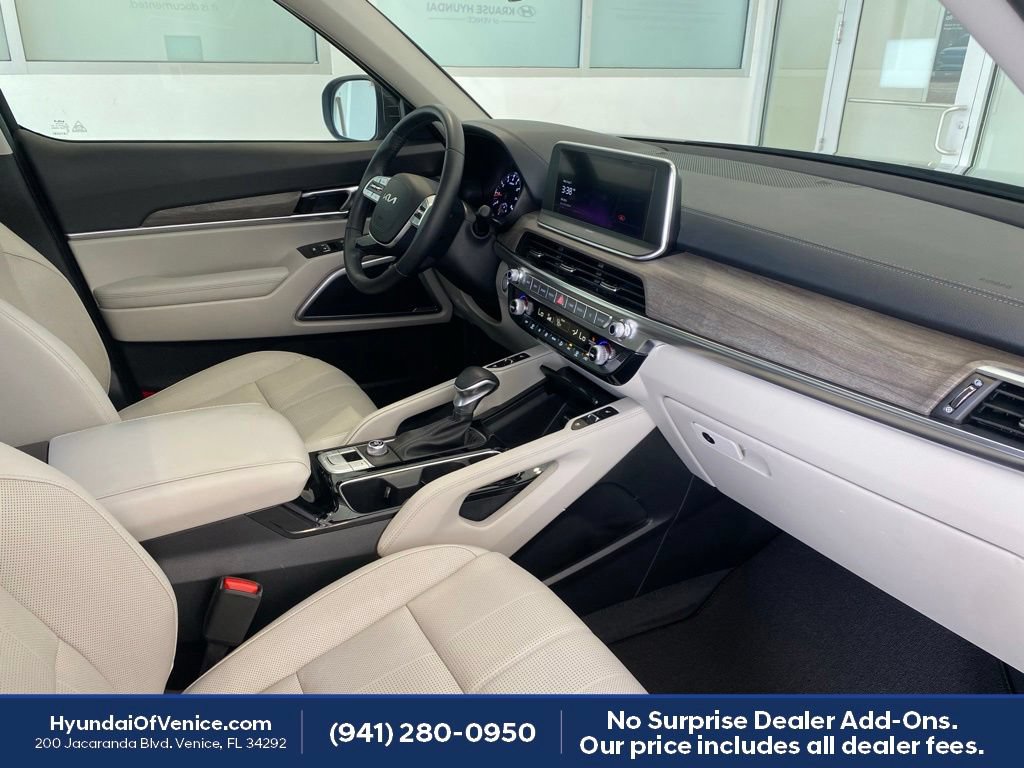 Used 2022 Kia Telluride EX w/ EX Premium Package FWD image 18