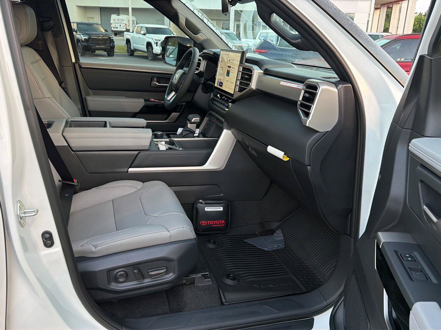 New 2026 Toyota Tundra Limited AWD/4WD image 13
